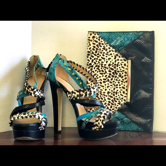 COPY - Aldo Animal Print Envelope Bag - Picture 3 of 3